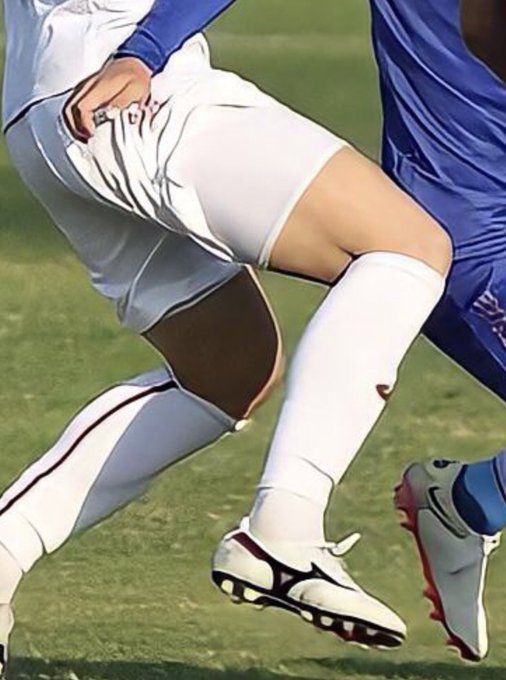 スパッツ膝枕したいね https://t.co/H8HnlUTAbg