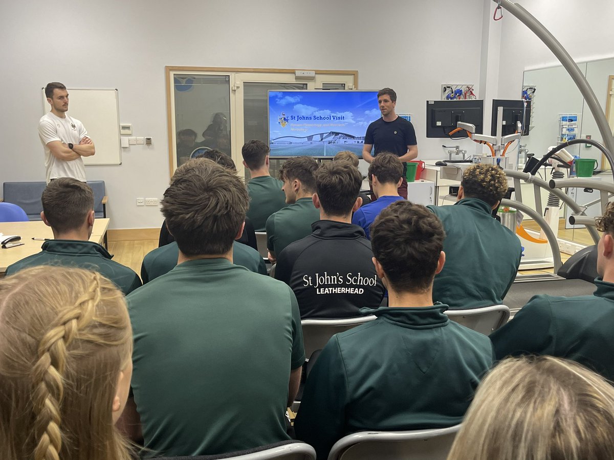 SJPEDept's tweet photo. Lower Sixth sports scientists ready for an action packed day at @SurreyHPI. Pupils looking forward to a day of testing and analysis in the physiology labs 🏃🏻‍♂️🏃🏽‍♀️#TeamSportsScience #SJHighStandards  @StJohnsSurrey @stjohnssport https://t.co/nfd9NlG7Nr
