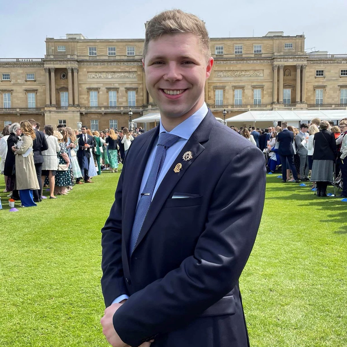 138 Squadron Royal Air Force Air Cadets (@138sqnrafac) on Twitter photo Congratulations to CI Payne on the award of his Gold DoE certificate at Buckingham Palace, accompanied by OC <a href="/138SqnRAFAC/">138 Squadron Royal Air Force Air Cadets</a>, Flt Lt Payne.
#CelebrateDofE #DukeofEdinburgh #DofE #rafac
#whatwedo #noordinaryhobby <a href="/ComdtAC/">Commandant RAF Air Cadets</a> <a href="/aircadets/">RAF Air Cadets</a> <a href="/SEMidsWgRAFAC/">South & East Midlands Wing Air Cadets</a> Congratulations to CI Payne on the award of his Gold DoE certificate at Buckingham Palace, accompanied by OC <a href="/138SqnRAFAC/">138 Squadron Royal Air Force Air Cadets</a>, Flt Lt Payne.
#CelebrateDofE #DukeofEdinburgh #DofE #rafac
#whatwedo #noordinaryhobby <a href="/ComdtAC/">Commandant RAF Air Cadets</a> <a href="/aircadets/">RAF Air Cadets</a> <a href="/SEMidsWgRAFAC/">South & East Midlands Wing Air Cadets</a>