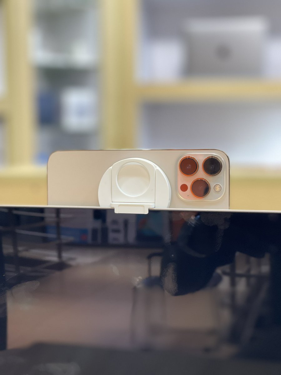 theFruitShopUg's tweet image. Experience seamless connectivity with the New Mag-Safe Mount for iphone/Macbook! 🔄 Perfect for those looking for a convenient way to charge and syc your iphone. Get yours today and elevate your mobile experience! 📱✨
#phonemount #kampalatech #kampalacity #uganda #thefruitshopug