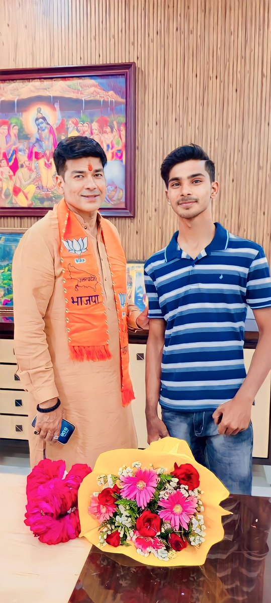 AAFTAB_2500's tweet photo. #congrulation @UmeshGautamBJP https://t.co/vDLdrBiBcU