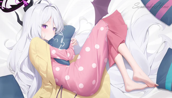 パジャマヒナ