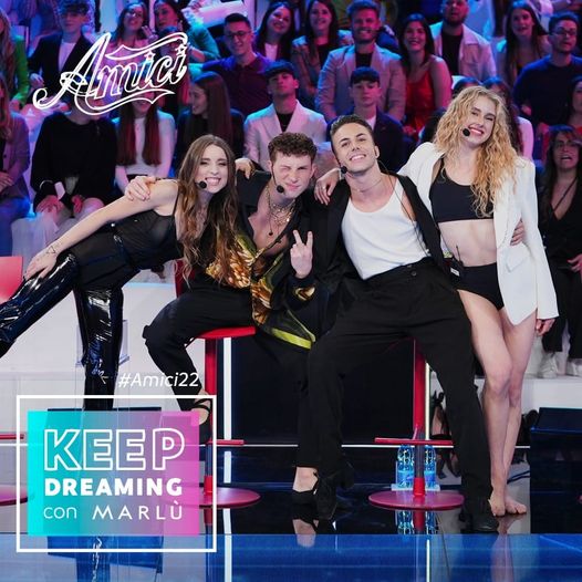 GioielliSebast1's tweet photo. MATTIA, ANGELINA, WAX E ISOBEL 🏆
Tutti i giovani talenti di AMICI, premiati da Marlù

UNICO CONCESSIONERIO A FOGGIA...........💝 https://t.co/HYes8zKVX0