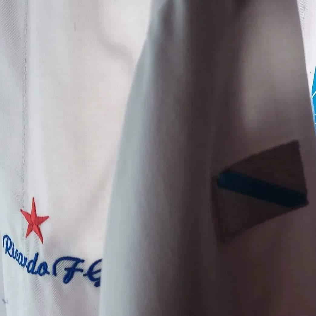 profesorFP's tweet image. Adiántome a mañá, porque eu vivo todo o ano en e co galego.
#SempreEnGalego
⚪🔵⚪