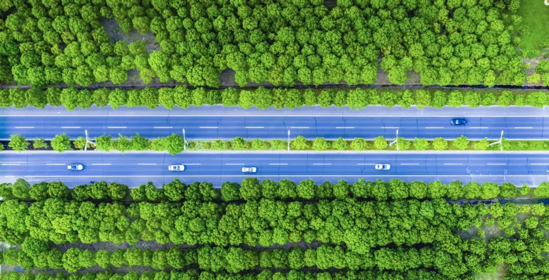 With the integrated development🤝🤝 of #Suzhou urban regions and the #YangtzeRiver Delta, #Taicang has been accelerating the construction🏗️ of a cross-regional road transportation network with #Kunshan, #Shanghai and other surrounding areas👍👍. #HappyCity #DiscoverTaicang #YRD