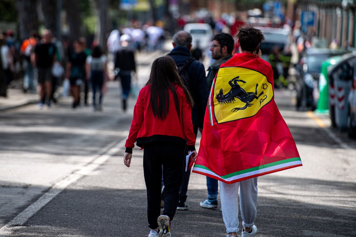 ScuderiaFerrari's tweet photo. We can’t wait to see you at home this week, #Tifosi ❤️ https://t.co/vcMqfVB10N