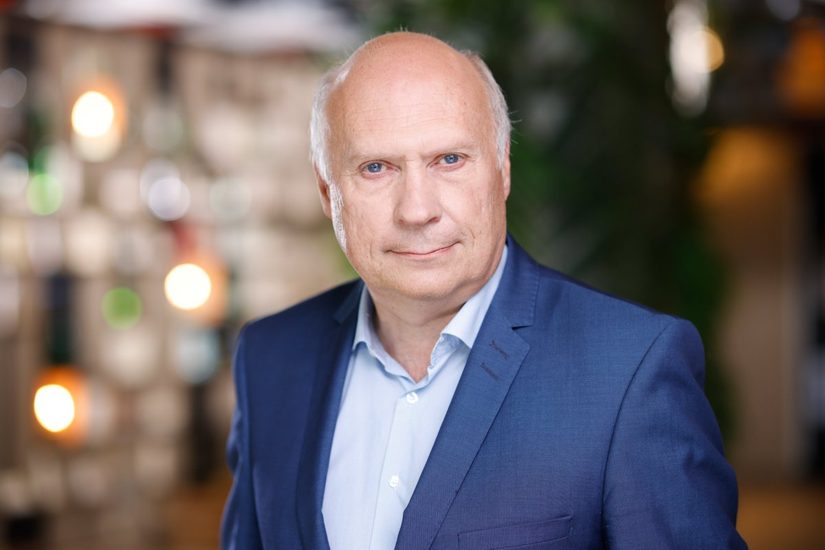 #EolienEnMerFecamp 🧑Rencontre avec Bertrand Allanic, le directeur du projet, avant l’installation des #éoliennes en mer.
🚧 Suivi du chantier, retombées en termes d’#emploi.. On fait le point.
Pour lire l'article ➡️bit.ly/41Hpyoy