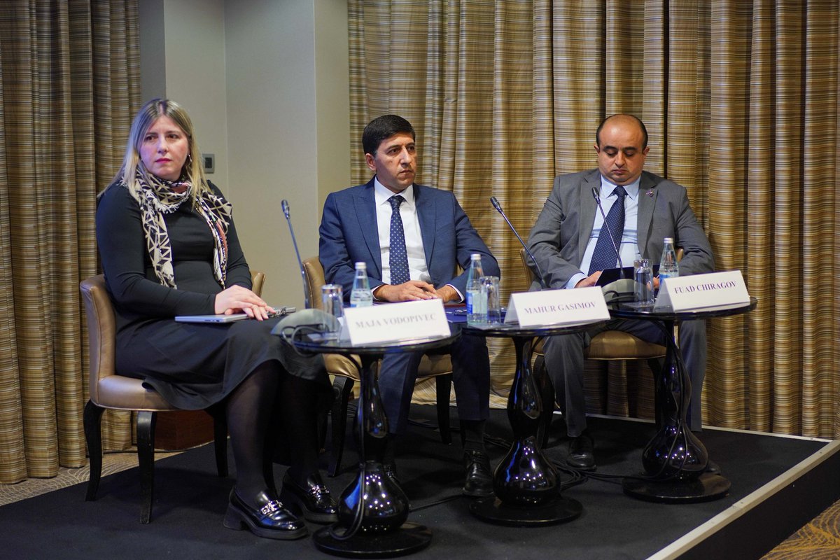 aircenteraz's tweet photo. Discussions on empowering the #NAM as a global actor with @HuseynovVasif, Head of Department at the @aircenteraz, Mahur Gasimov from @AzerbaijanMFA, Maja Vodopivec, Assistant Professor, @UniLeiden& @FChiragov from @cssc_baku at the symposium “From Bandung to Baku: The #NAM in a Changing &Challenging Global Context".