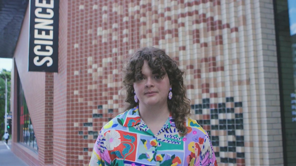 scigallerymel's tweet photo. What's it like to be a teen exhibiting at Science Gallery Melbourne? 

We sat down with our youngest exhibiting artist Lauri Pavlovich (they/them), to chat bugs and breaking the binaries as a neurodivergent and non-binary person. 🐛🌈💥

https://t.co/DjvFNUKjW5 https://t.co/2DQXqkDOXR