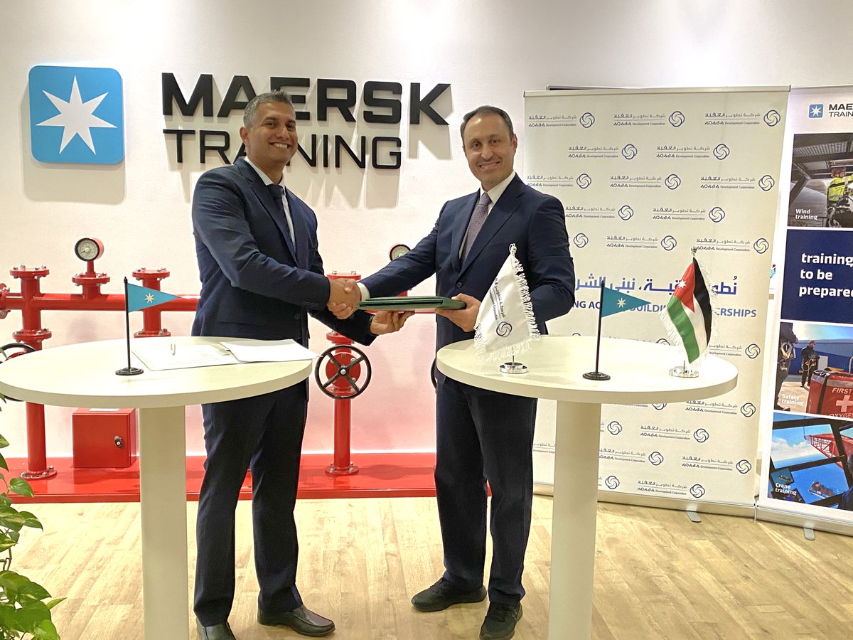Maersk Training and Aqaba Development Corporation (ADC) signed a Memorandum of Understanding (MOU) at the Maersk Training facility in Dubai last week.  

Read the full story here:  maersktraining.com/maersk-trainin…

#maersktraining #abetterlearningexperience #jordan #aqaba