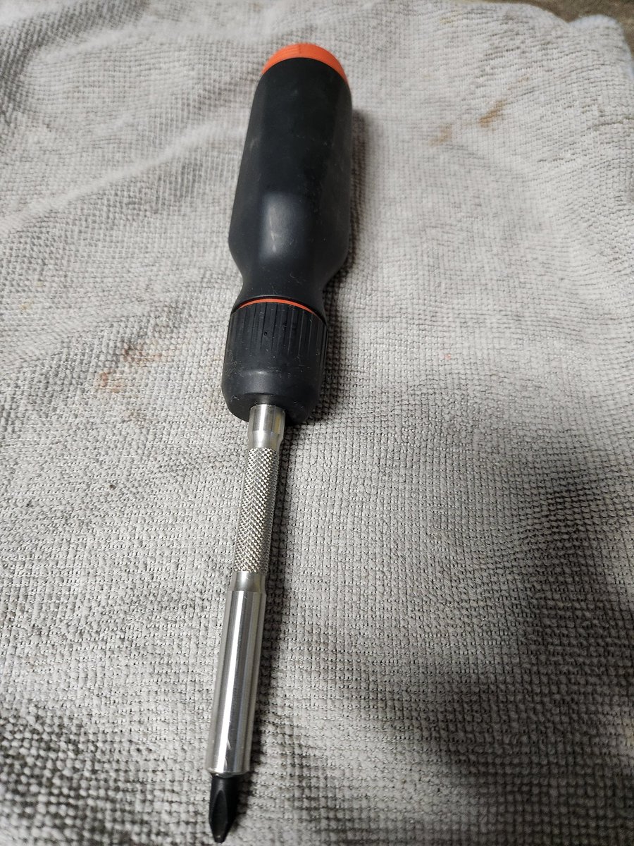 Gumii's tweet photo. One week in.
I've used the magnet more than I thought I would.
Saved me when a bolt fell in a muddy sump pit.
Couldn't see and truly didn't want to fish around with my bare hands.
So far worth every cent https://t.co/RKmoXl2CG0
