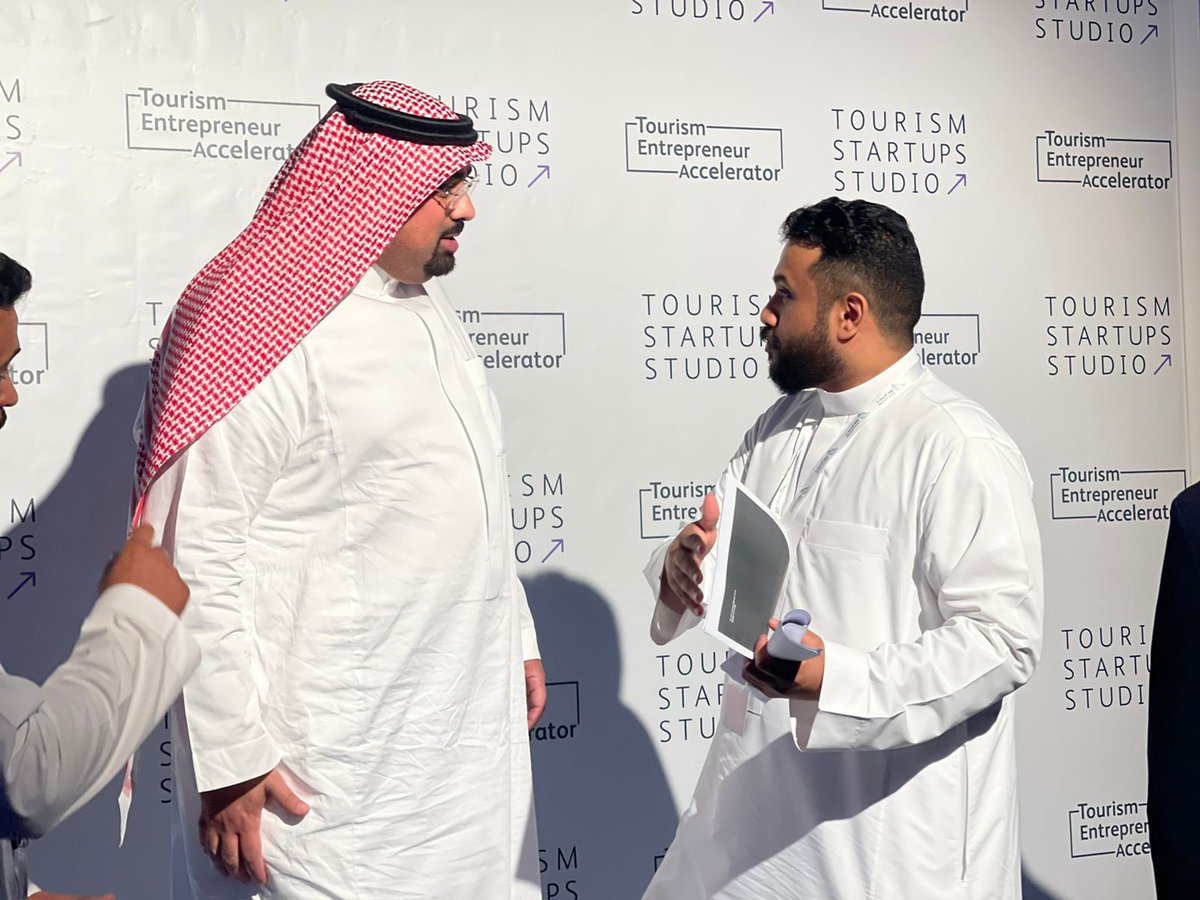 cruise_bus's tweet photo. يسعدنا أن نعلن عن الإغلاق الناجح لجولتنا الاستثمارية الأولى، تحياتي لفريقنا المذهل والشركاء @GAMA_ksa الذين آمنوا بنا وجعلوا هذا حقيقة واقعة. نحن متحمسون للشروع في هذه الرحلة المثمرة وبناء شراكات طويلة الأمد ومؤثرة من شأنها أن تدفع نمونا نحو النجاح! # نجاح # استثمار # شراكات https://t.co/qyrAMGAc0p