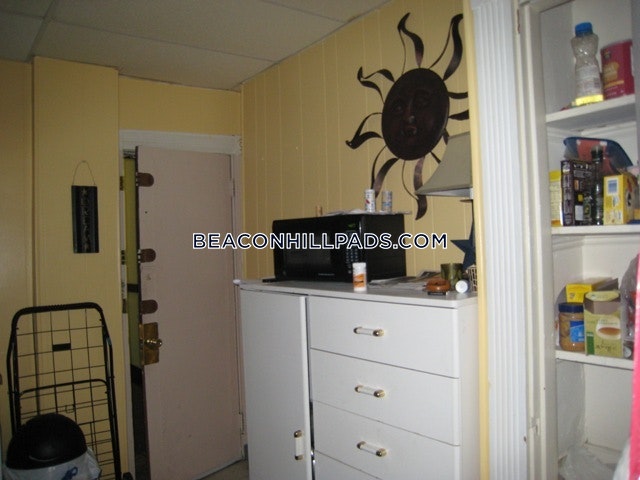 Beacon Hill Apartment for rent 2 Bedrooms 1 Bath Boston - $2,500: *Heat & Hot Water* 2 Bed 1 Bath Easily MBTA Accessible dlvr.it/Sp68jX