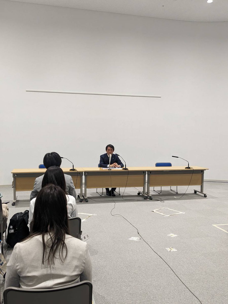 hero2akihiro_s's tweet photo. 本日、６月４日投開票の大田区の都議会議員補欠選挙に、自民党公認候補として立候補を表明致しました。
都民の皆さんの声を力に変え、困難にある方々に寄り添い、即戦力として、責任ある都政を前に進めていくことが、私の使命であると決意を固めました。全力で挑戦して参ります。
#都議会議員補欠選挙 https://t.co/Baoba4wMot