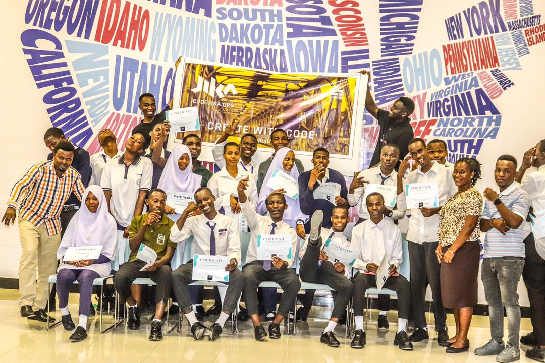 Competitions amongst schools are a great motivator.
This competition took place in #Tanzania, learners from 3 schools participated and showcased their coding skills.

#codinglife #technology #edtech #COMPETITION