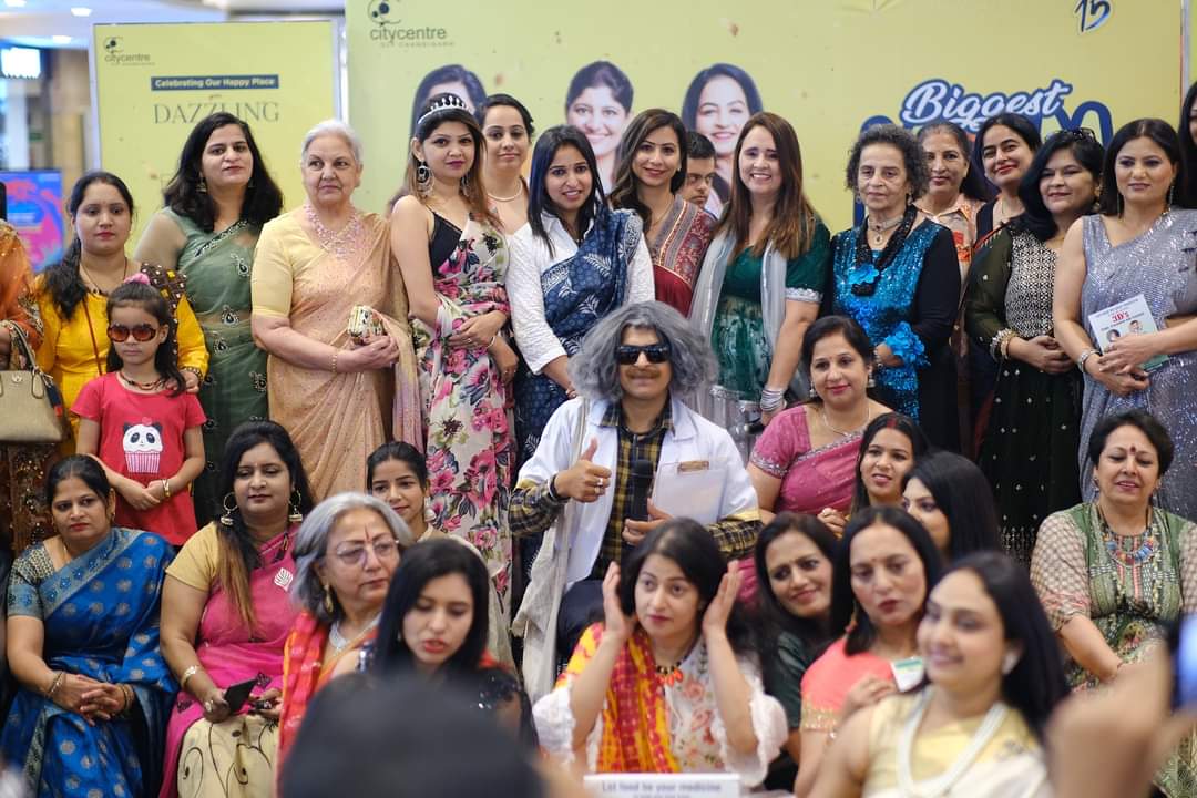 ShoutLoNow's tweet photo. When awe-inspiring moms unite, magic happens!✨

Our founder @absfiery  inspiring fellow moms to discover the power within at the Biggest Mom Meet held on Mother’s Day 👩‍👩‍👦‍👦

📍DLF City Centre, Chandigarh

 #dlfcitycentre #mommeet #mothersday #motherhood #inspiringmothers #shoutlo https://t.co/LLkSLIc4ya