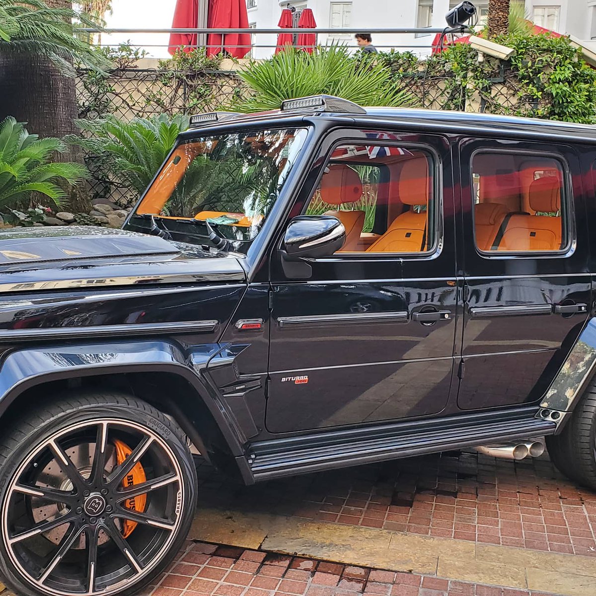 WorldExpoPlusLL's tweet photo. Experience luxury and convenience like never before at the #CannesLions and #CannesFilmFestival with our premier car service. Arrive in style and make a lasting impression as you navigate the glamorous events and iconic venues. #LuxuryTransportation #EventServices https://t.co/kH54JbJGRy