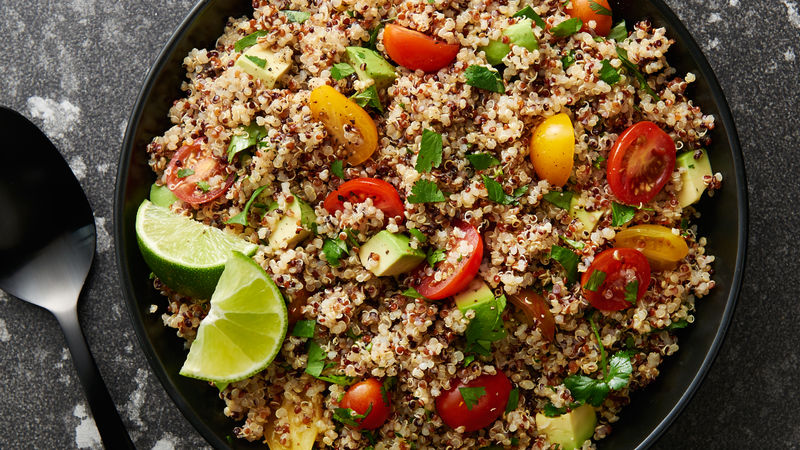 tastendsee's tweet photo. Made a mouthwatering quinoa salad for lunch today. The combination of colorful veggies, zesty lemon dressing, and nutty quinoa is simply irresistible. #HealthyEats https://t.co/LnXk0UUz7p