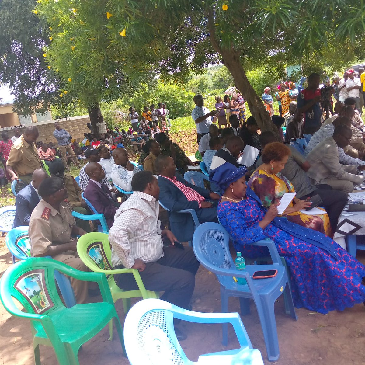 HonSenator_Beth's tweet photo. Article 118 of the Constitution mandates Parliament to facilitate public participation. This means that citizens get  involved in policy-making and implementation of bills and deepens good governance, promotes transparency and fosters accountability. https://t.co/oAaoTMwEFE