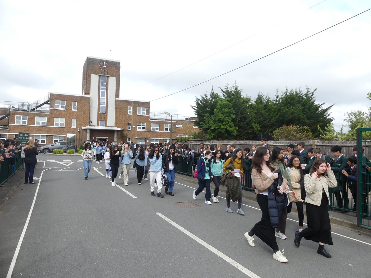 Pinner High School tweet media