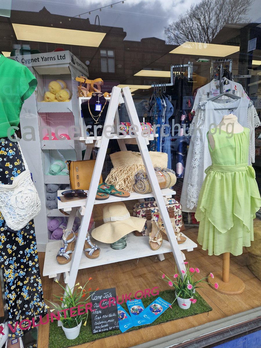 Green Envy...holiday safari vibes #Charitylove #prelovefashion #windowdisplay <a href="/CrukRawtenstall/">CRUK RAWTENSTALL Shop</a> <a href="/CR_UK/">Cancer Research UK</a> #CancerResearch #charityshopvm <a href="/charityshopvm/">Charity Shop VM</a>