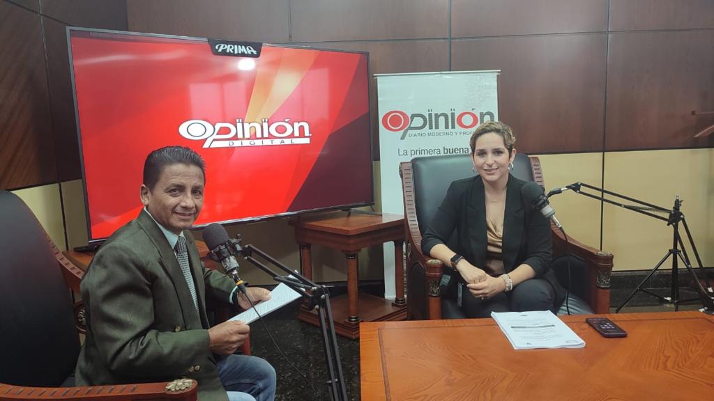 MiguelE_SRI's tweet photo. Informé a #DiarioOpinión que el presidente de la República, Guillermo Lasso, firmó el Proyecto de Ley Orgánica para el Fortalecimiento de la Economía Familiar con reformas al régimen tributario orientadas a disminuir los impuestos de las familias ecuatorianas. https://t.co/N24b03Nn66