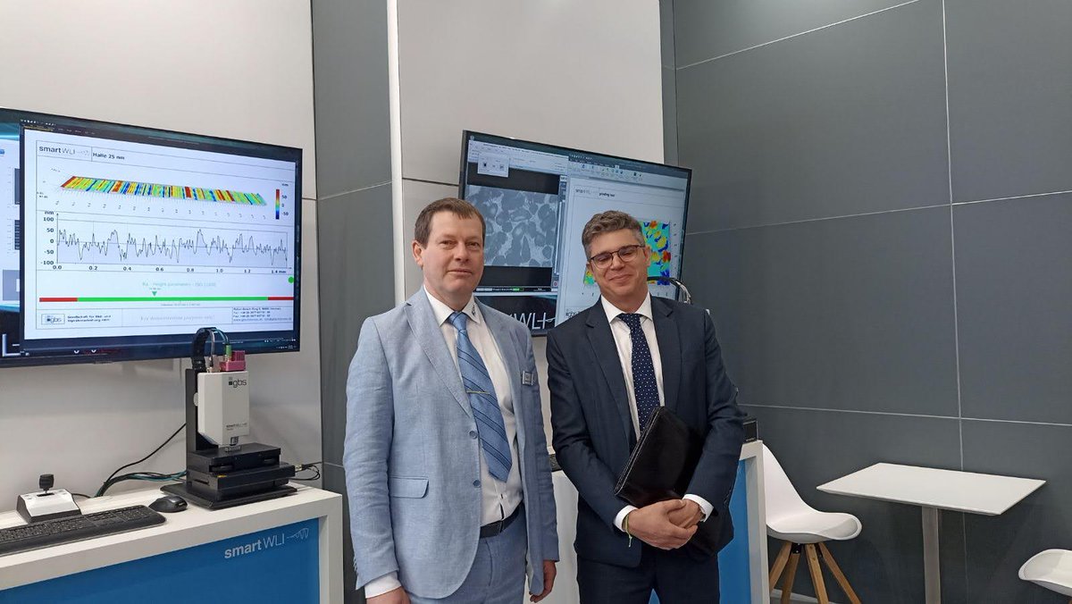 _DigitalSurf's tweet image. @Control_Messe last week in Stuttgart was like a giant Mountains® software treasure hunt throughout the halls! We were more than excited to see our platform showcased on partner booths🤩🤩

#Control2023 #tradefair #innovation #analysissoftware #qualityassurance #profilomety