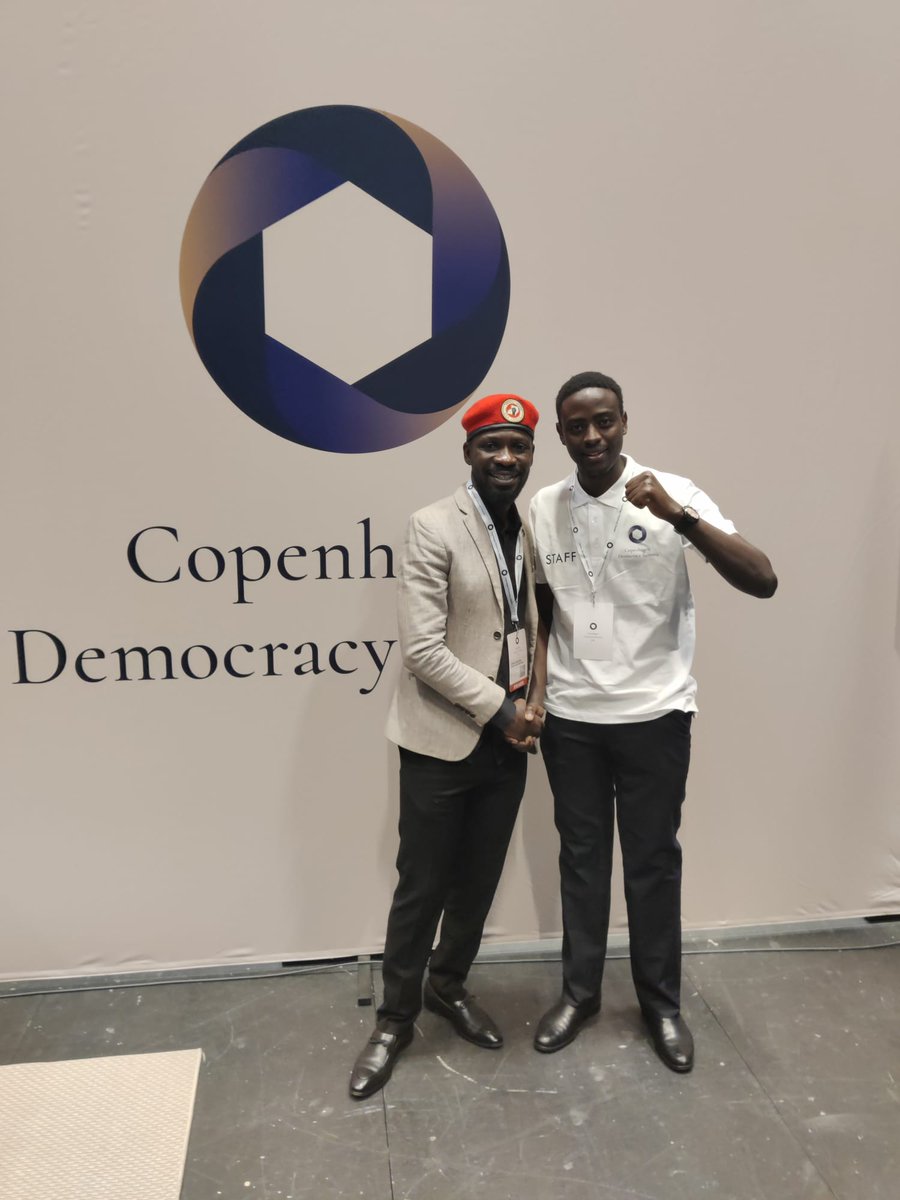 Was great to meet Revolutionary @HEBobiwine at the @CDS23

Uganda is very blessed to have you.

We had Very good engagements 
Thanks @AoDemocracies @AndersFoghR 

Democracy must prevail.