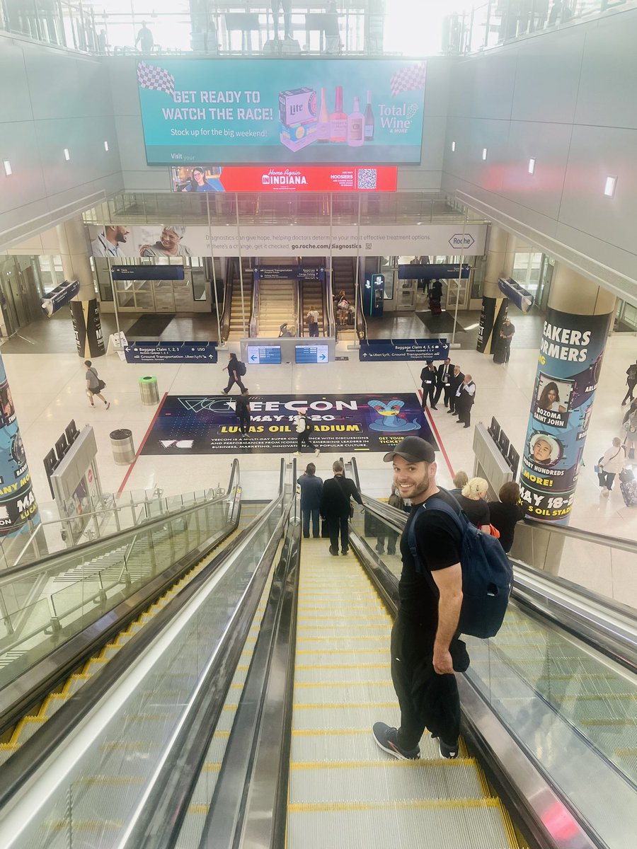 We’re here <a href="/garyvee/">Gary Vaynerchuk</a>!

<a href="/veecon/">VeeCon</a> 
#VeeCon2023