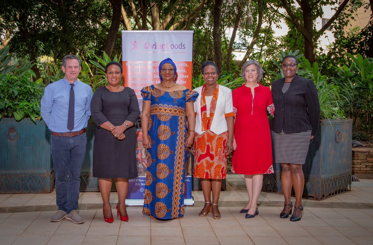 LukangaSamuel1's tweet photo. The partnership that @Living_Goods has with @MinofHealthUG has resulted into creation of strategies that will ensure frontline health workers, including VHTs, are well-equipped to safeguard the well-being of families. 

We celebrate their achievements over the 15 years.
📸Twal_ph https://t.co/Sf0BF0y7kb