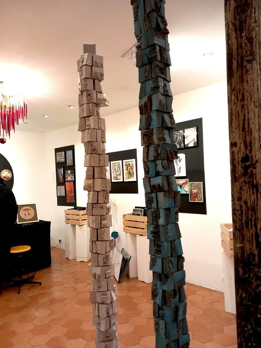 CarreTournelle's tweet image. #CarreTournelle #decoration #céramique #couleur 🟡 par la @GalerieAlainVagh #paris5
#Totems #Paves #bols
#attractivite #ArtdeVivre #commerces