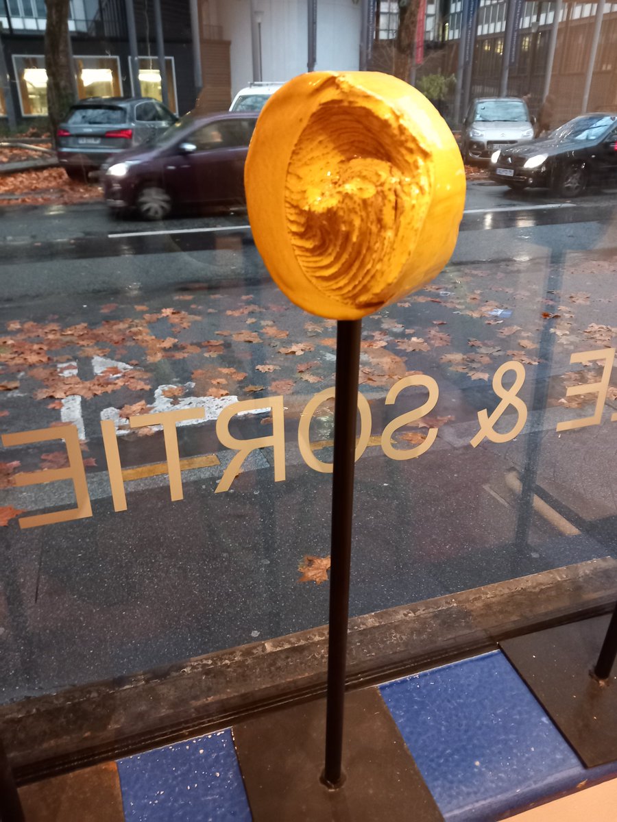 CarreTournelle's tweet image. #CarreTournelle #decoration #céramique #couleur 🟡 par la @GalerieAlainVagh #paris5
#Totems #Paves #bols
#attractivite #ArtdeVivre #commerces