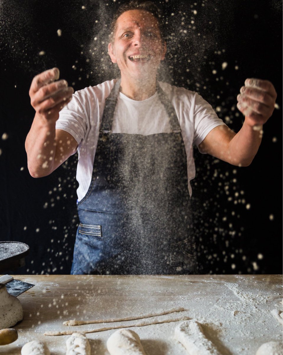 LaLocandaCinzia's tweet photo. Ever wondered how the make the perfect bread? Begin your journey to becoming an artisan baker with a cookery class at La Locanda and enjoy delicious lunch and a glass of wine. Visit https://t.co/vo3IxNVH8l for more info

#cookeryclass #italianrecipe #culinaryexpert #chefskills https://t.co/8uDe4SoLUO