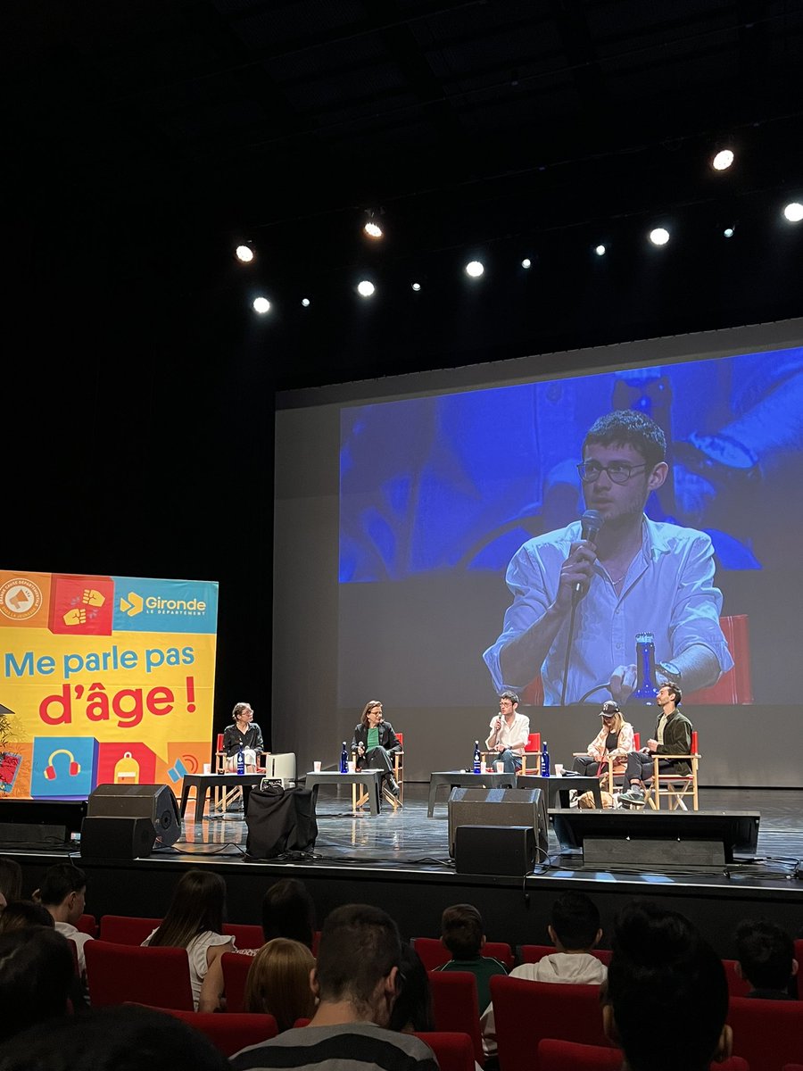 💥 #MeParlePasDage 

« La jeunesse n’a jamais autant été engagée dans des associations, pris part à des débats sur des grandes causes, mais elle n’a jamais aussi peu voté et été désintéréssée des institutions publiques. Comment changer ça ? Tout est politique » <a href="/hugo_biolley/">Hugo Biolley</a>