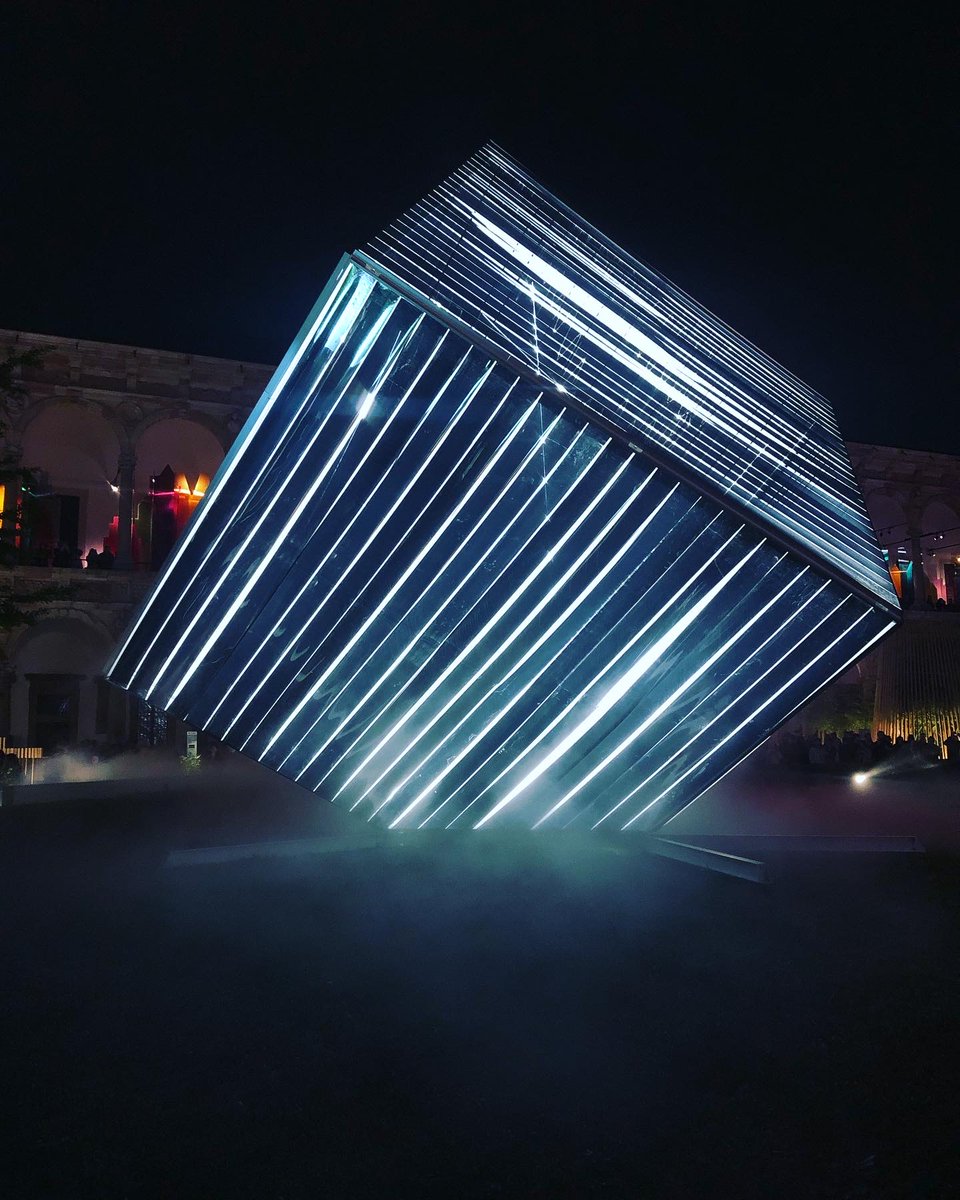 M_Cainer's tweet photo. A fantastic week with new and old friends, creative colleagues discussing and exploring installations and new designs for the #SalonedelMobile and the @fuorisalone in #Milano #BreraDesignDistrict @isaloniofficial #designinspiration #designinspo #interiordesigner #isaloni2023 https://t.co/OlJbqtbDWK