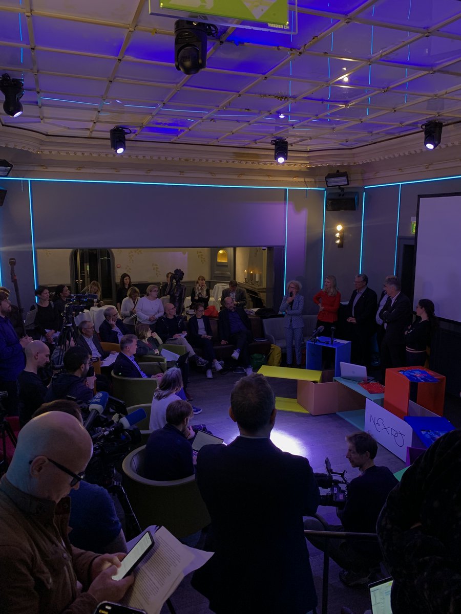 nexpo2028's tweet image. NEXPO - die neue Expo hat gestern ihr Konzept zum ersten Mal den Medien präsentiert. Mehr als 20 Journalist:innen aus der ganzen Schweiz waren anwesend.  Zur Medienmitteilung: nexpo.ch/de/medien/
@sami_kanaan @avongraffenried @lombardi1956 @MariaAPappa @gregoire_junod 
#NEXPO