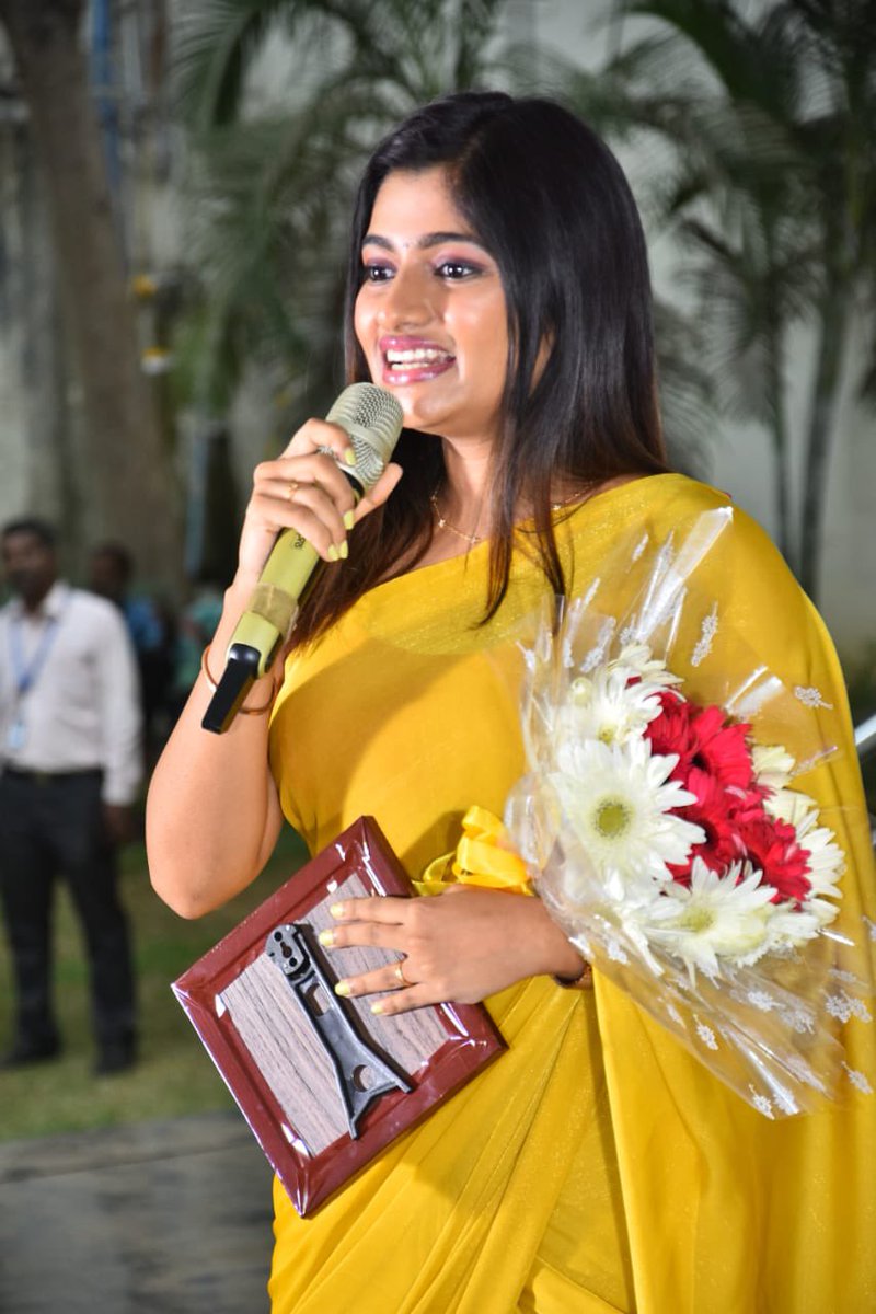 Saravanaspb's tweet photo. #ArchanaRavichandran #AniVee https://t.co/5MgBOGRVxm