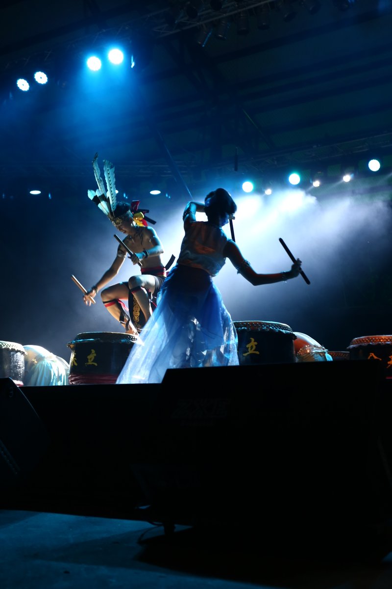 Immerse yourself in the rhythmic heartbeat of nature at Kuching's Rainforest World Music Festival from 23-25 June 2023. Head over to flyrb.com for flights to #Kuching #RoyalBrunei #iflyRB