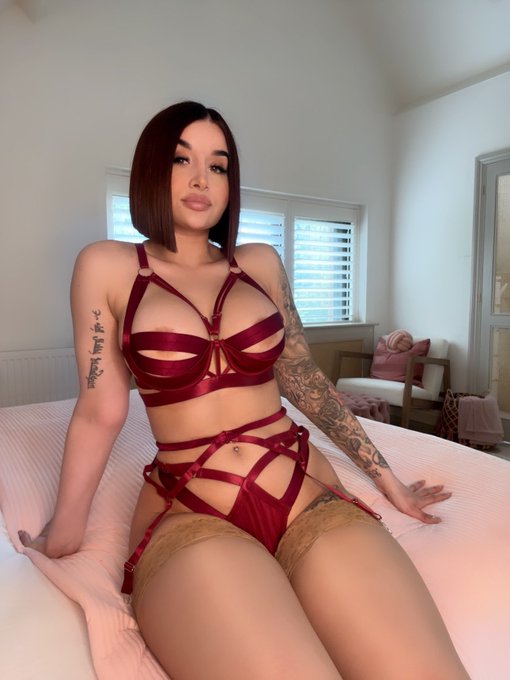 Ready for you 🥵🥵  https://t.co/K19JXQ4uIb https://t.co/AdZDueInN8