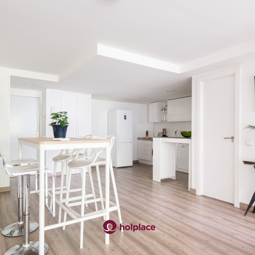 Holplace_'s tweet photo. ¿Buscas un espacio amplio y lleno de luz en el corazón de la capital? Este apartamento es la opción perfecta 💫

#holplace #gestion #apartamentos #turisticos #madrid #vacaciones #mayo https://t.co/wIQanEsHig