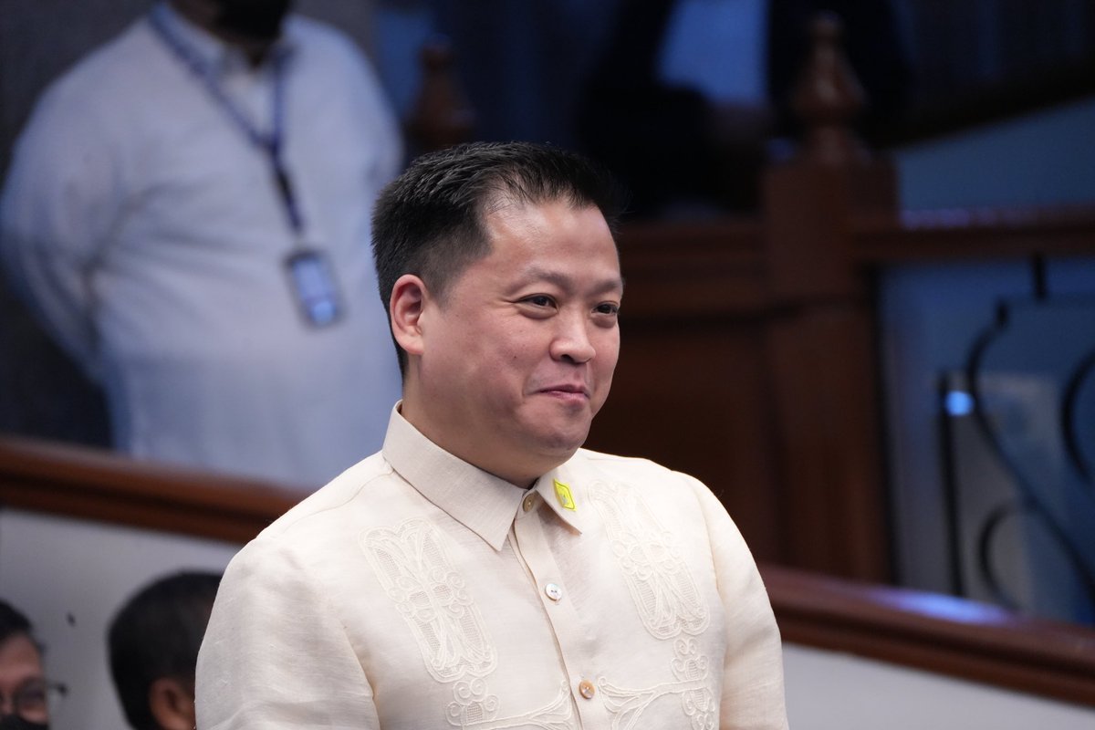 SenGracePOE's tweet photo. Saksi tayo sa katapatan, kasipagan at dedikasyon sa paglilingkod ni Sec.  @rex_gatchalian. His track record, humility, and passion for efficiency and innovation make him the ideal person to lead the agency. That is why I fully support his confirmation as @dswdserves Secretary. https://t.co/hqdQl8PCWM