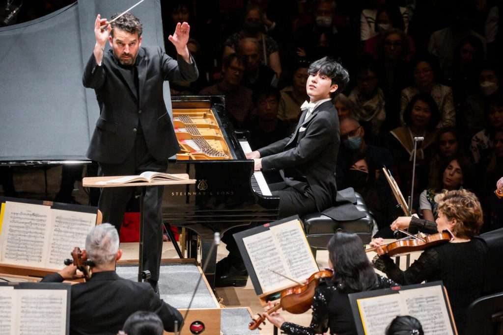 #Concertreview
#LincolnCentre
New York Philharmonic – James Gaffigan & Yunchan Lim bit.ly/3pLaSHP