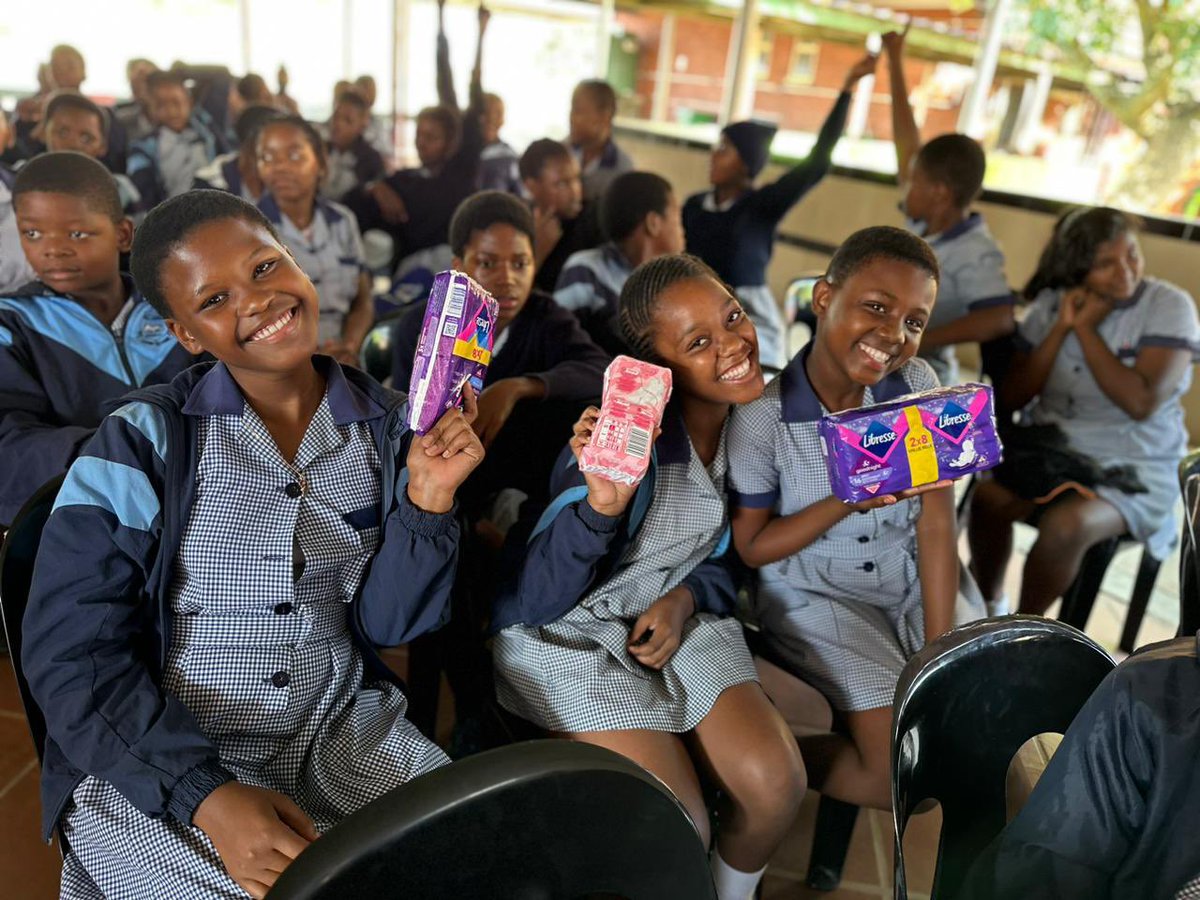 WomenCeoOrg's tweet photo. #HopeForGirls: It was an engaging and fulfilling conversation with the students. We were asked questions about "Why some people don't go on their periods?" "What is the significance of a discharge?" "And how best to prepare for your periods?"
#EndPeriodPoverty #MenstrualHealth https://t.co/D3gMgKbpjT