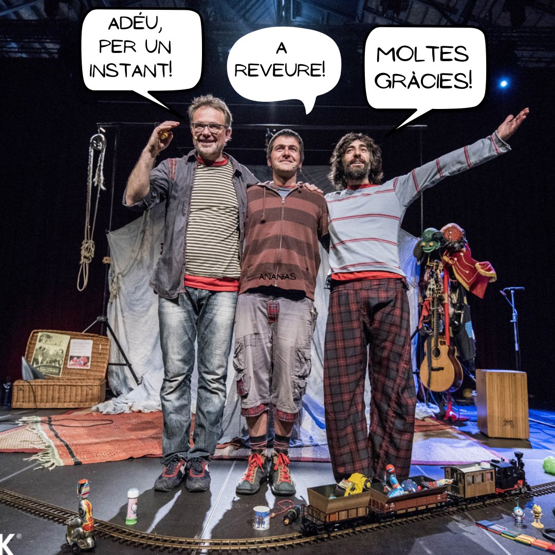trescaiverdesca's tweet photo. Ho farem per un ÚLTIM instant! Amb els estimats @xirriquiteula acomiadem el nistre #concertfamiliar #peruninstant al entranyable teatre de @elcircol. Ens acompanyeu? #perunúltiminstant https://t.co/4PmKIqoNVS