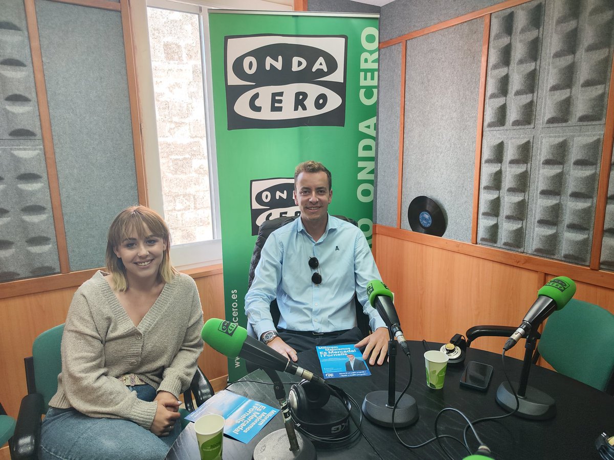 OCRMenorca's tweet photo. 👉 Tòbal Pons y Jessica Hidalgo explican en #MásdeUnoMenorca la candidatura del @PPEsMercadal al ayuntamiento @OCRMenorca 🎙️ https://t.co/j6wiYQMTl8