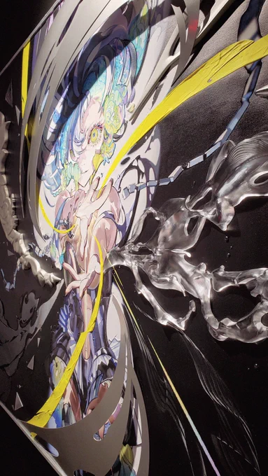EYE 見に行ってきた! デジタルで見れる絵を出力する面白さとか楽しさとか、展示に足を運ぶことに楽しさを付加する事とか色んな思考をすることができて心が踊った アクリルへの印刷大好きだから「こんなこともできるんだ!」がたくさん見れたのも楽しかった #EYE_YONEYAMAI