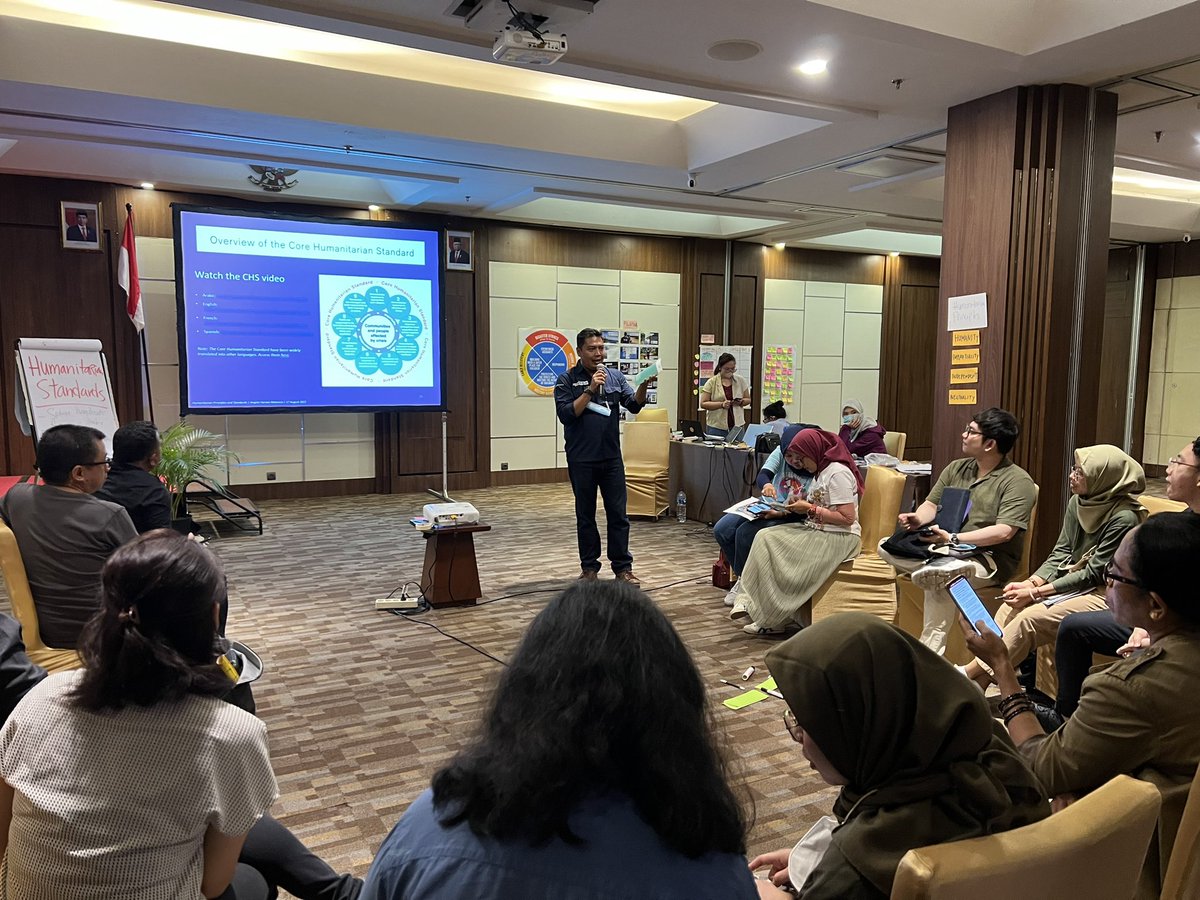 vhalhen123's tweet image. Understanding humanitarian principles and standards is key for humanitarian worker. Productive sharing with @PlanIndonesia team unpacking the different standards #Sphere #CoreHumanitarianStandard &amp;amp; apply it in communication in emergencies work @SpherePro @CHS_Alliance @neoroni