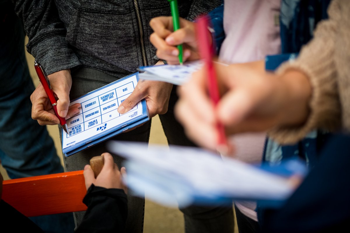 Gràcies a tothom que ens va acompanyar a la presentació de la programació del Festival En Veu Alta 2023!
Vam ballar amb Carles Belda, vam brindar amb cava i catànies de Can Via i vam jugar al BINGO!
Que comenci l'EVA!
 enveualta.com
📷 <a href="/roserblanch/">Roser Blanch</a> 
#FestivalEVA #EVA23