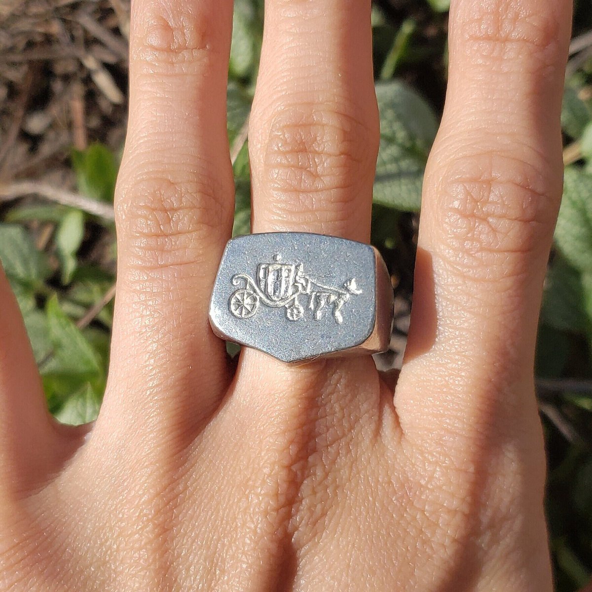 Excited to share the latest addition to my #etsy shop: Carriage wax seal signet ring etsy.me/433tilr #silver #nobility #pewter #fantasyscifi #victorian #euro #princess #carriage #royal #chariot #horse #signetring #ring #jewelry #wax #seal #stamp #cinderella