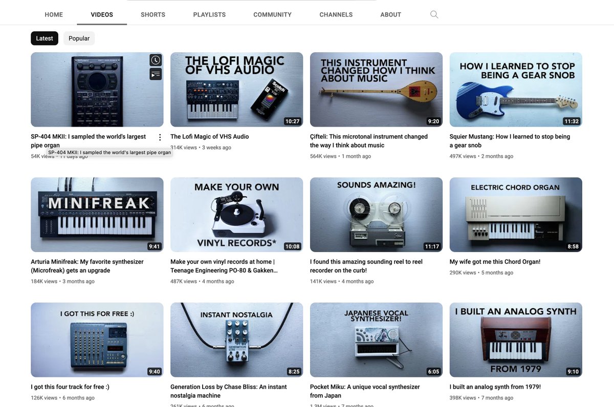 Just came across <a href="/dhilowitz/">Dave Hilowitz</a> &amp; his youtube channel - pure alpha for musicians imo.

[ youtube.com/@DavidHilowitz… ]